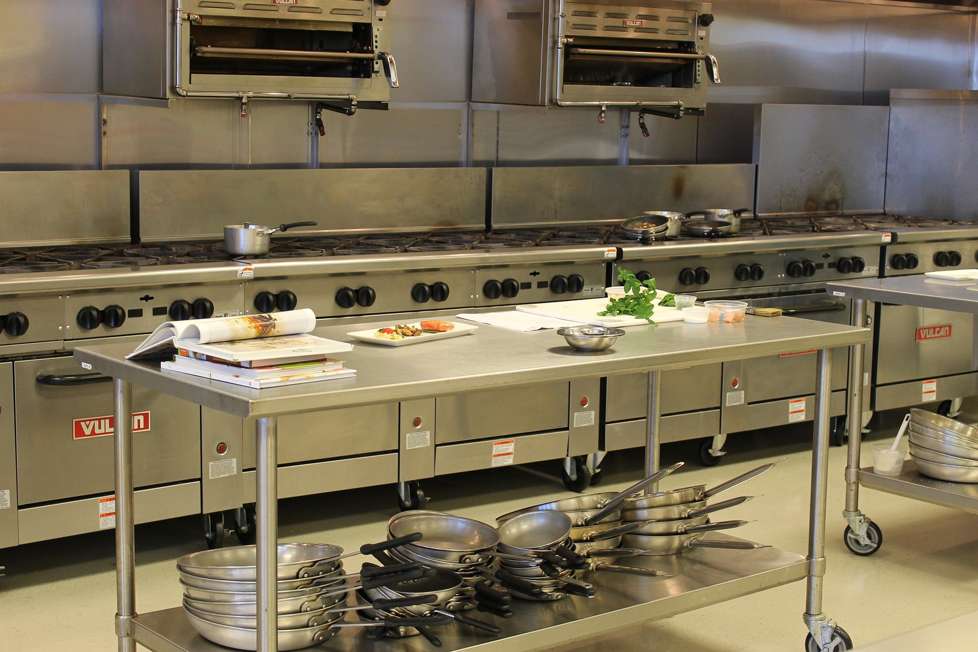 How Often to Deep-Clean a Commercial Kitchen